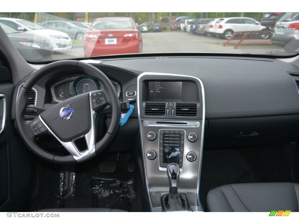 2015 Volvo XC60 T5 Drive-E Off Black Dashboard Photo #102877014