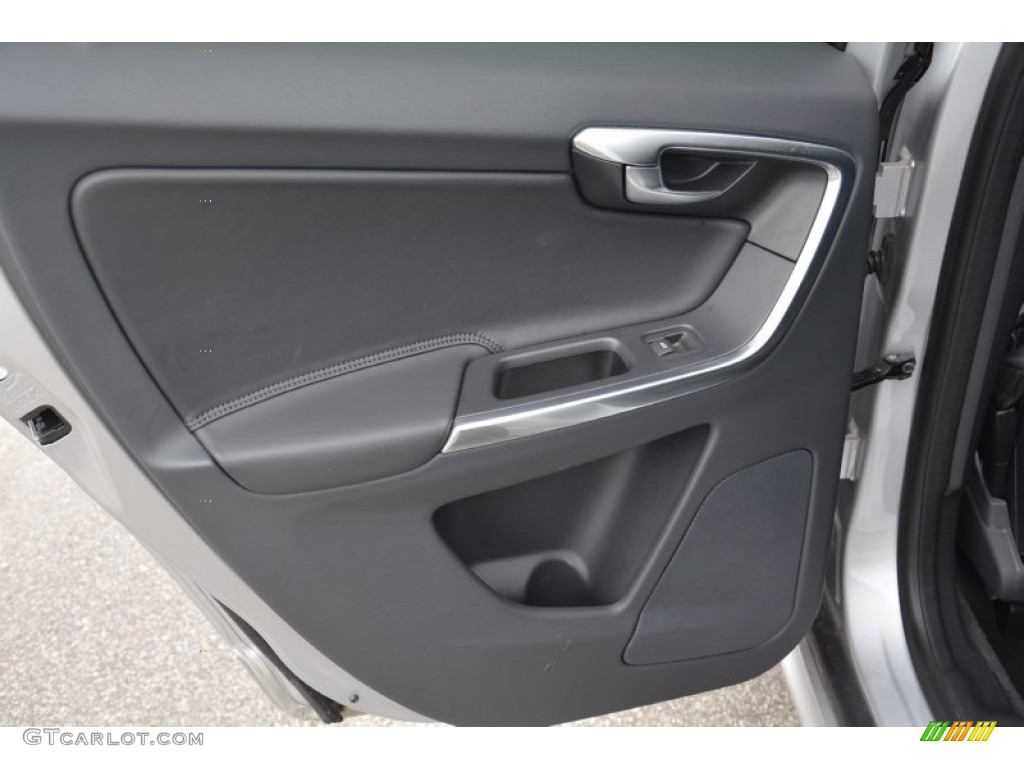 2015 Volvo XC60 T5 Drive-E Off Black Door Panel Photo #102877152
