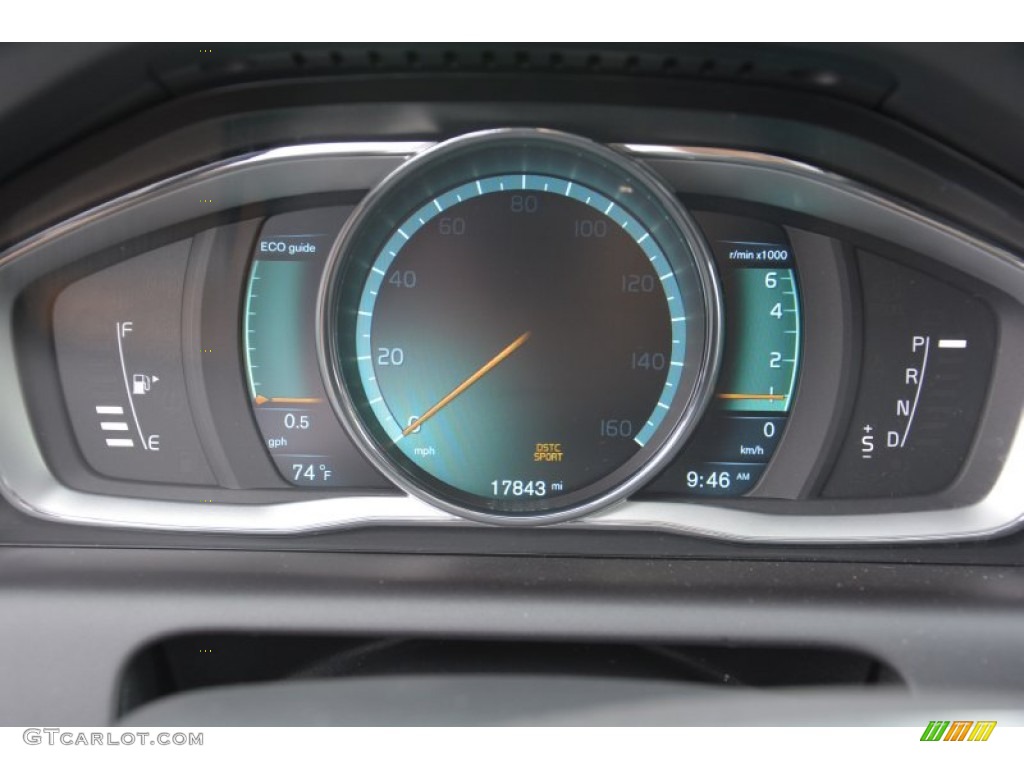 2015 Volvo XC60 T5 Drive-E Gauges Photos