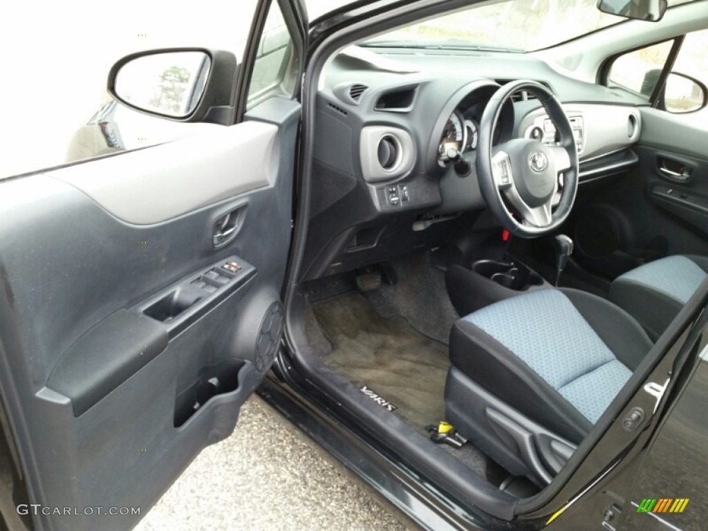 2013 Toyota Yaris SE 5 Door Interior Color Photos