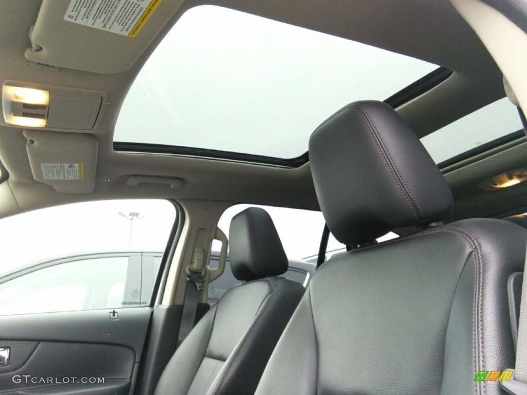 2012 Edge SEL AWD - White Platinum Metallic Tri-Coat / Charcoal Black photo #15