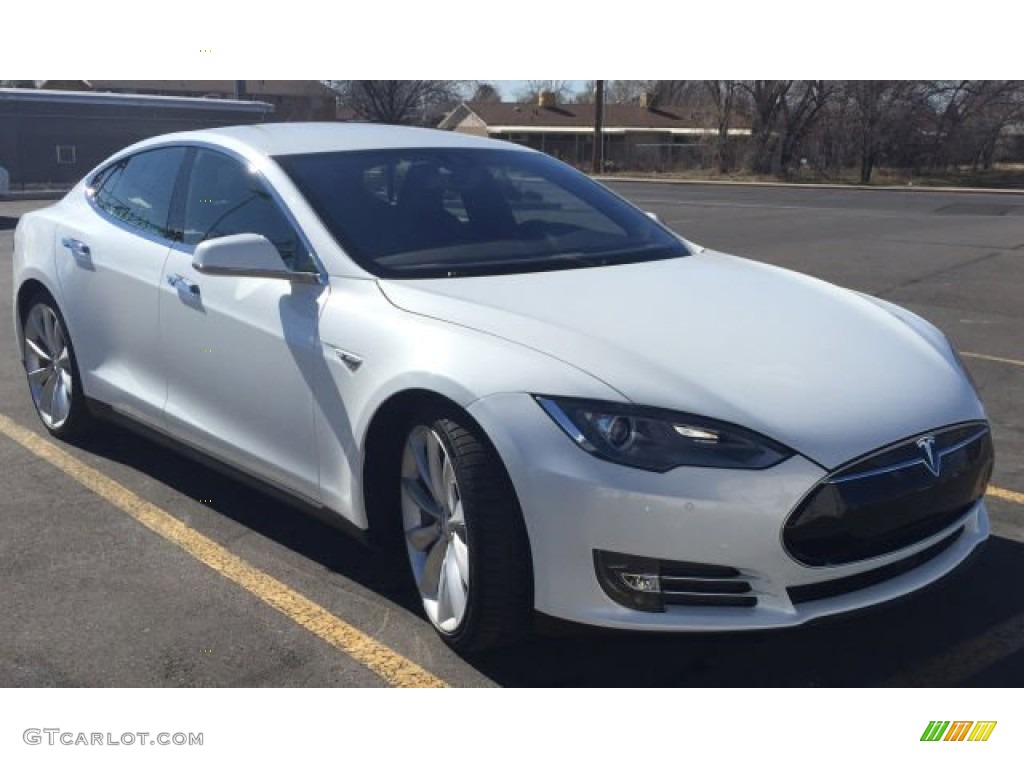 Solid White 2015 Tesla Model S Standard Model S Model Exterior Photo #102885430