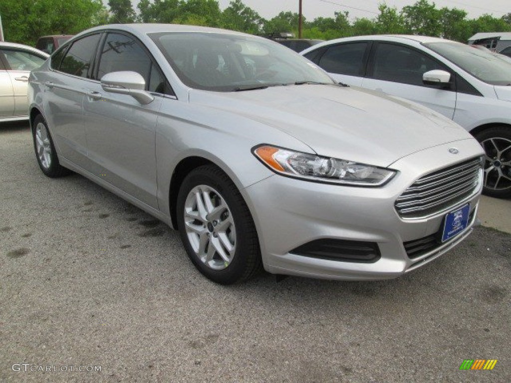 2015 Fusion SE - Ingot Silver Metallic / Charcoal Black photo #1