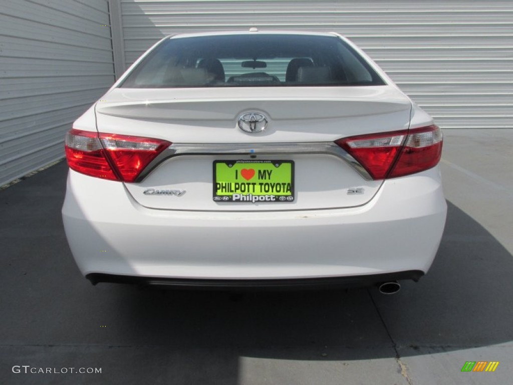 2015 Camry SE - Super White / Black photo #5