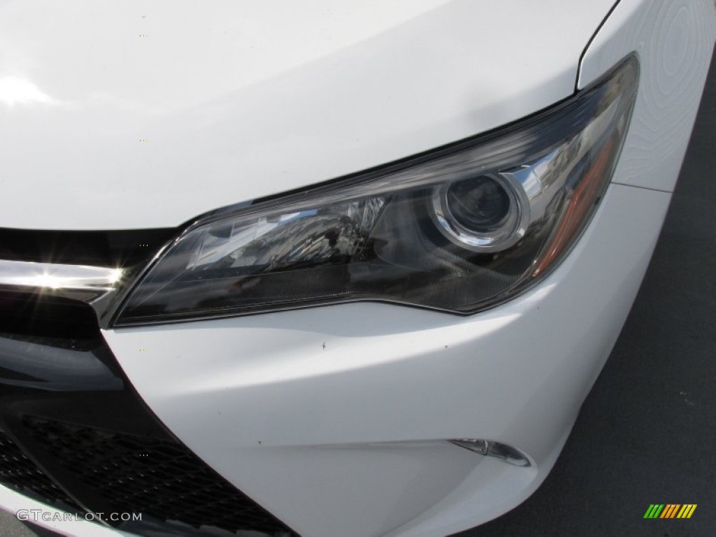 2015 Camry SE - Super White / Black photo #9