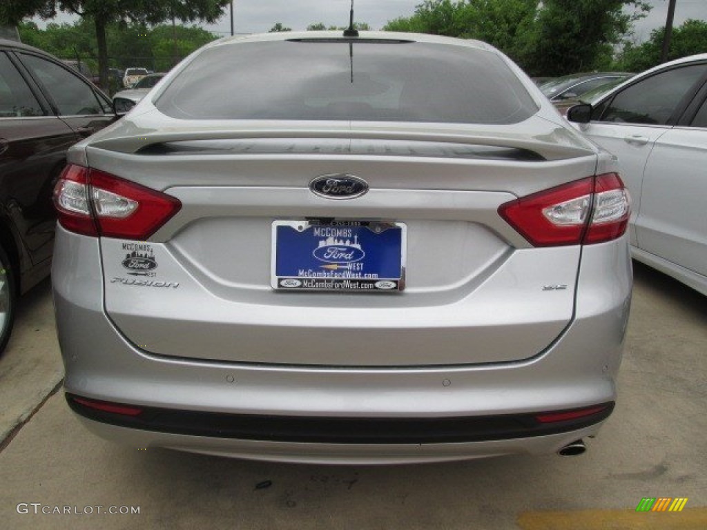 2015 Fusion SE - Ingot Silver Metallic / Charcoal Black photo #10