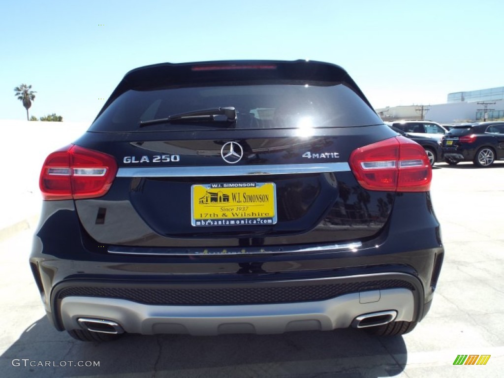 2015 GLA 250 4Matic - Night Black / Black photo #5