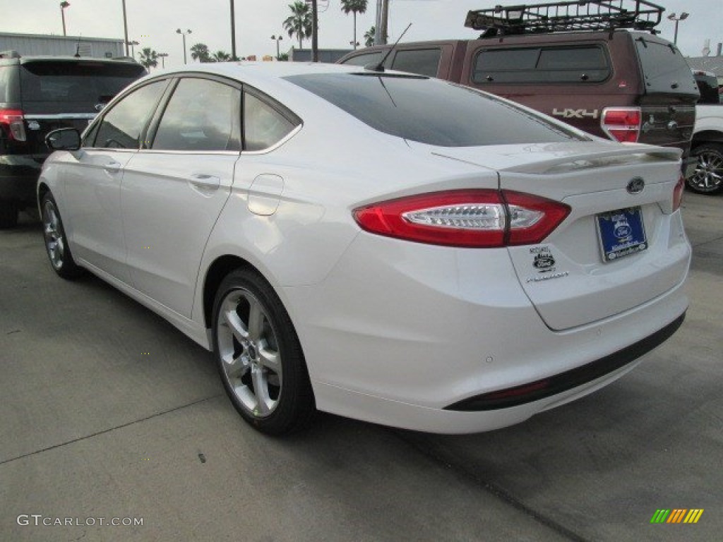 2015 Fusion SE - White Platinum Metallic / Charcoal Black photo #6