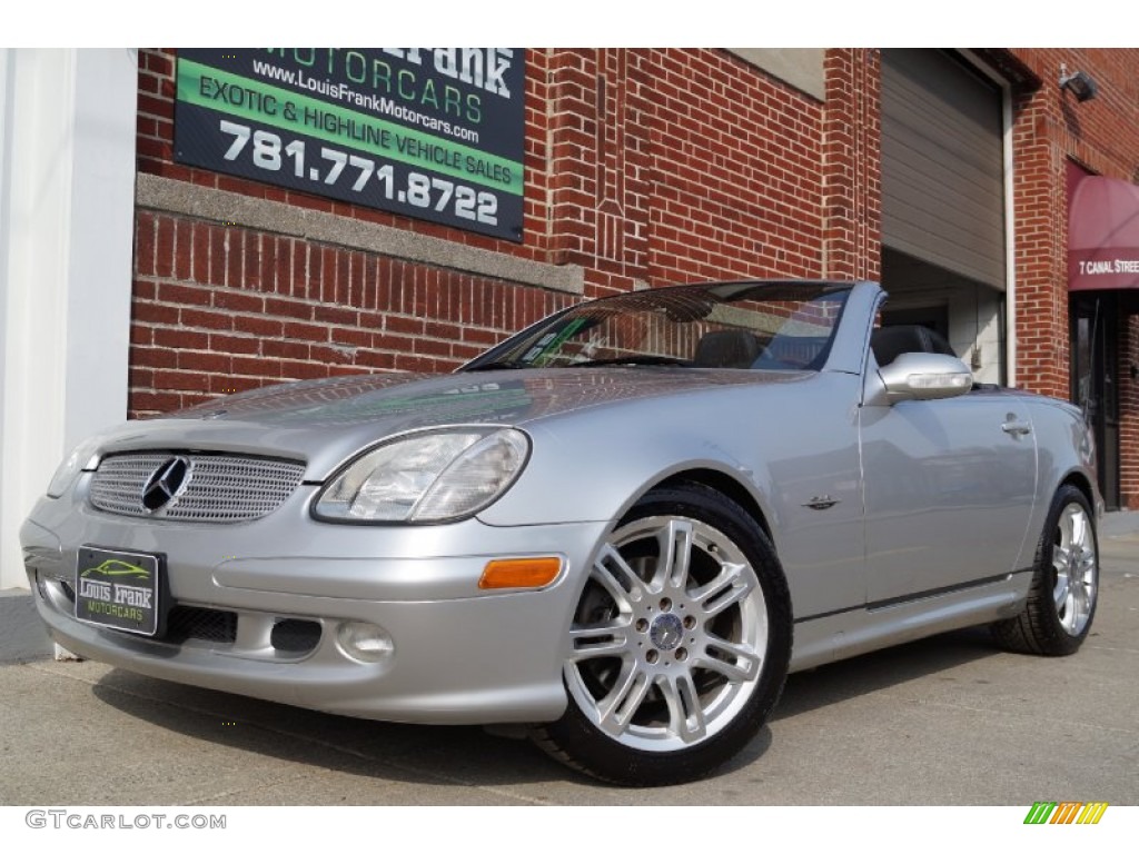 2004 SLK 320 Roadster - Brilliant Silver Metallic / Charcoal photo #2