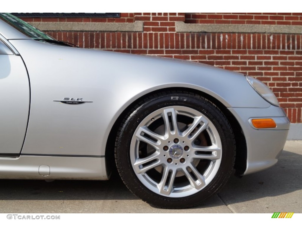 2004 SLK 320 Roadster - Brilliant Silver Metallic / Charcoal photo #24