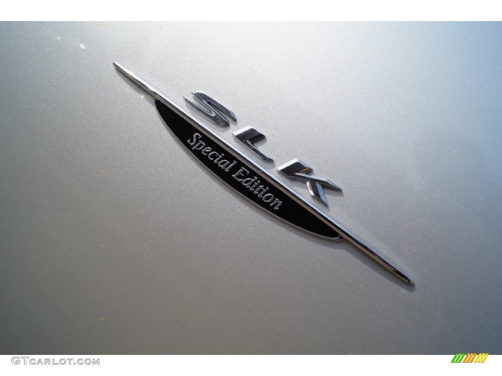 2004 SLK 320 Roadster - Brilliant Silver Metallic / Charcoal photo #40