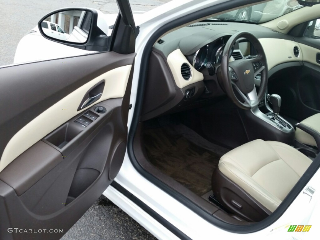 2013 Cruze LTZ - Summit White / Cocoa/Light Neutral photo #16