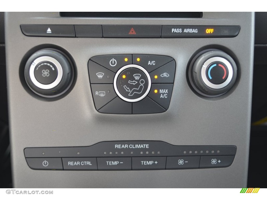 2014 Ford Flex SE Controls Photos