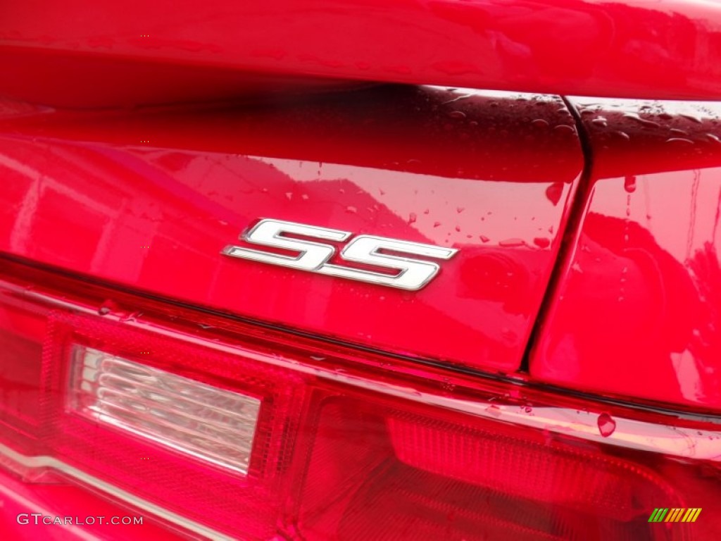 2015 Chevrolet Camaro SS Coupe Marks and Logos Photos