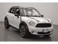 Light White - Cooper Countryman Photo No. 1