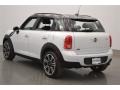 Light White - Cooper Countryman Photo No. 5