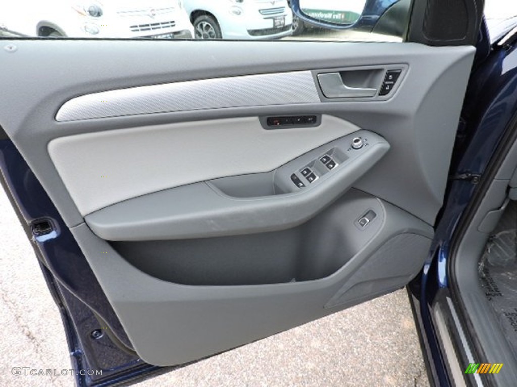 2013 Audi Q5 3.0 TFSI quattro Door Panel Photos