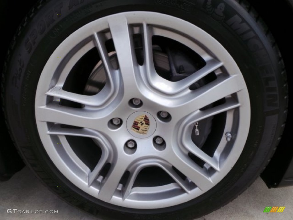 2011 Porsche Panamera V6 Wheel Photos