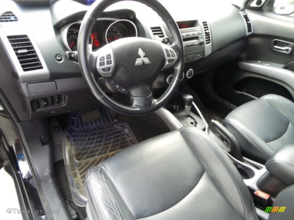2008 Mitsubishi Outlander XLS Interior Color Photos