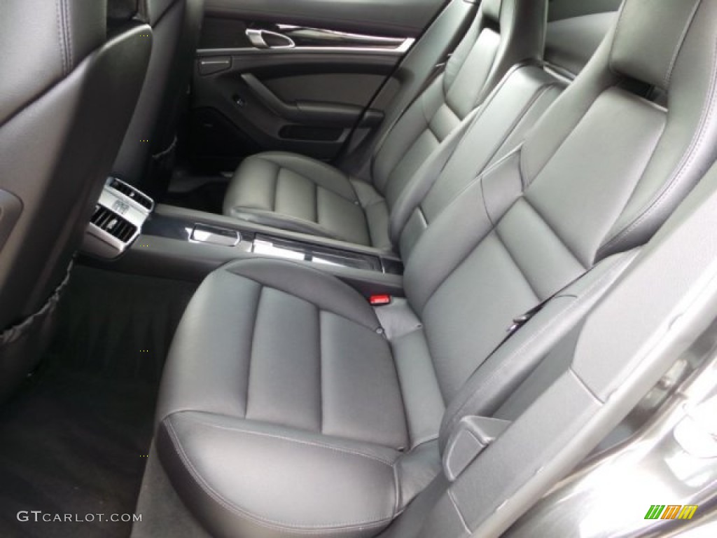 2011 Porsche Panamera V6 Rear Seat Photos