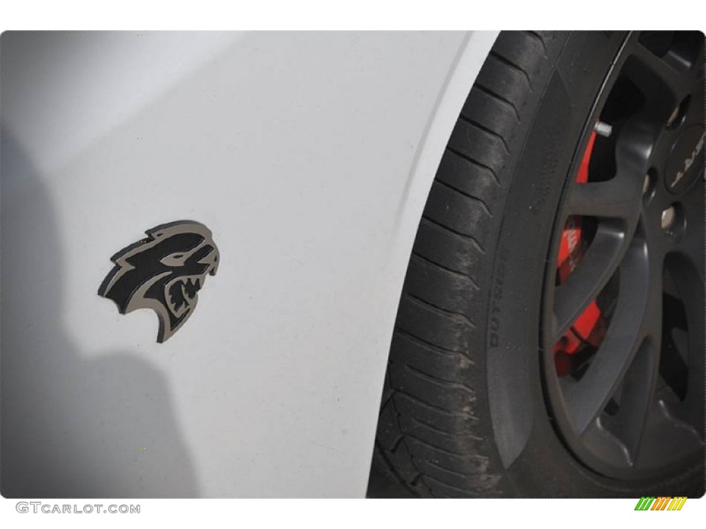 2015 Dodge Challenger SRT Hellcat Marks and Logos Photo #102911317
