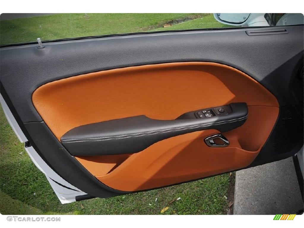 dodge challenger door panel