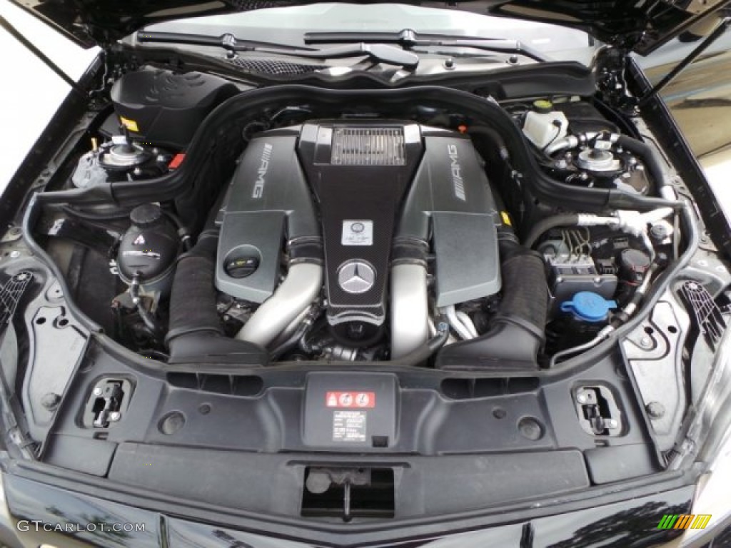 2013 Mercedes-Benz CLS 63 AMG Engine Photos