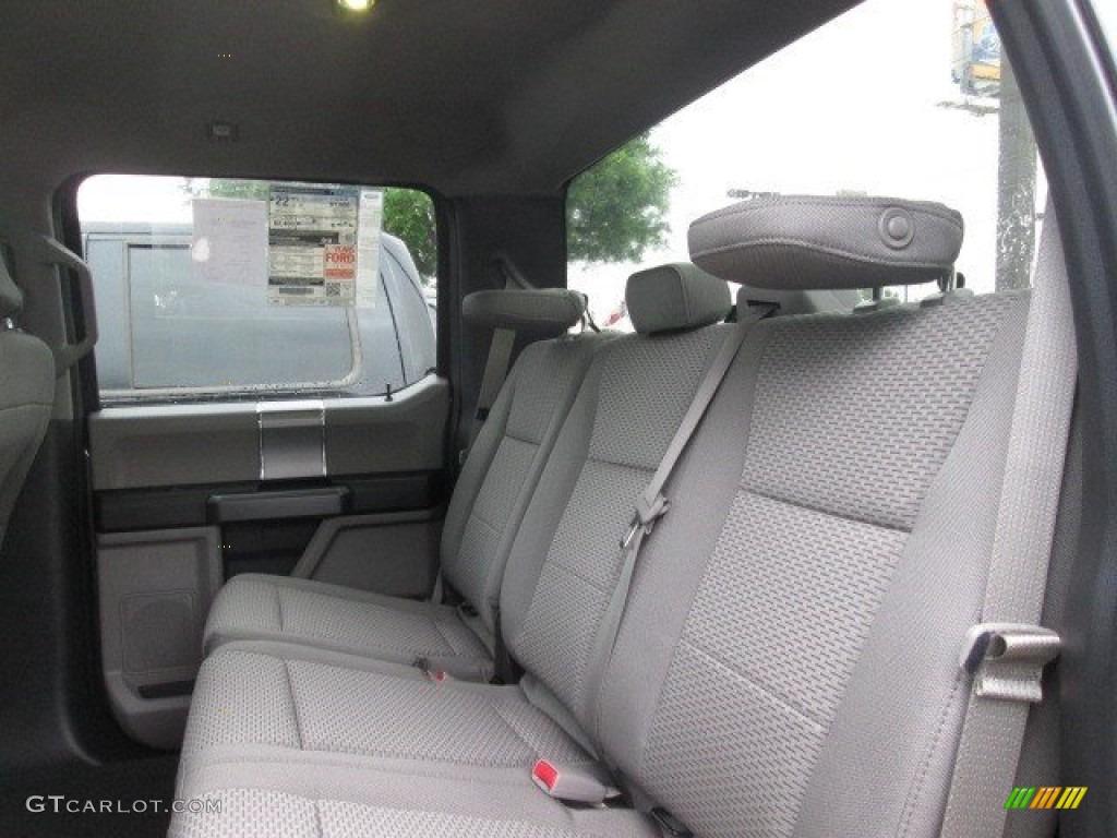 2015 F150 XLT SuperCrew - Magnetic Metallic / Medium Earth Gray photo #29