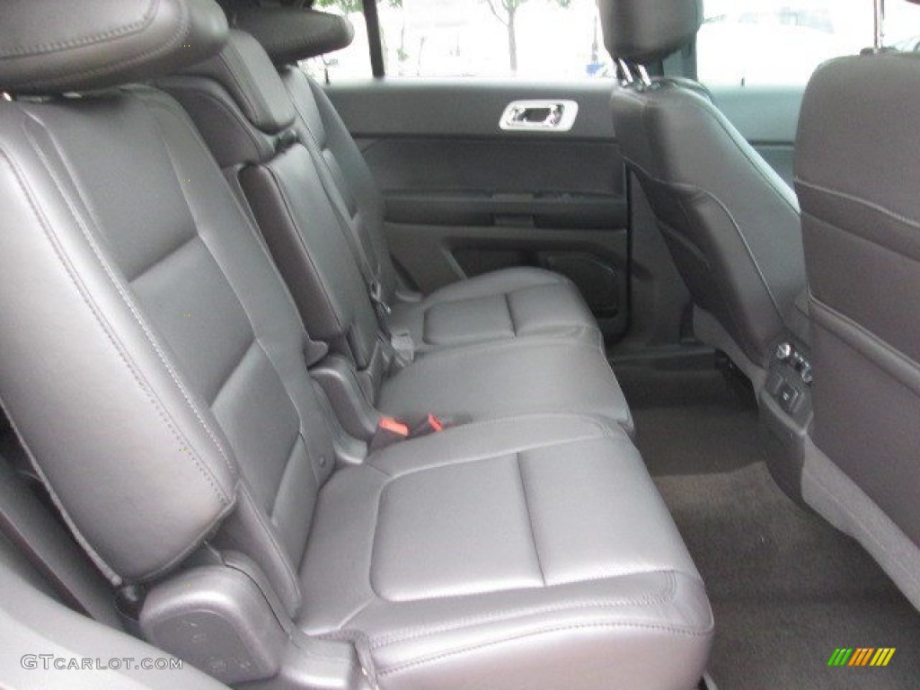 2015 Explorer Limited - White Platinum / Charcoal Black photo #22