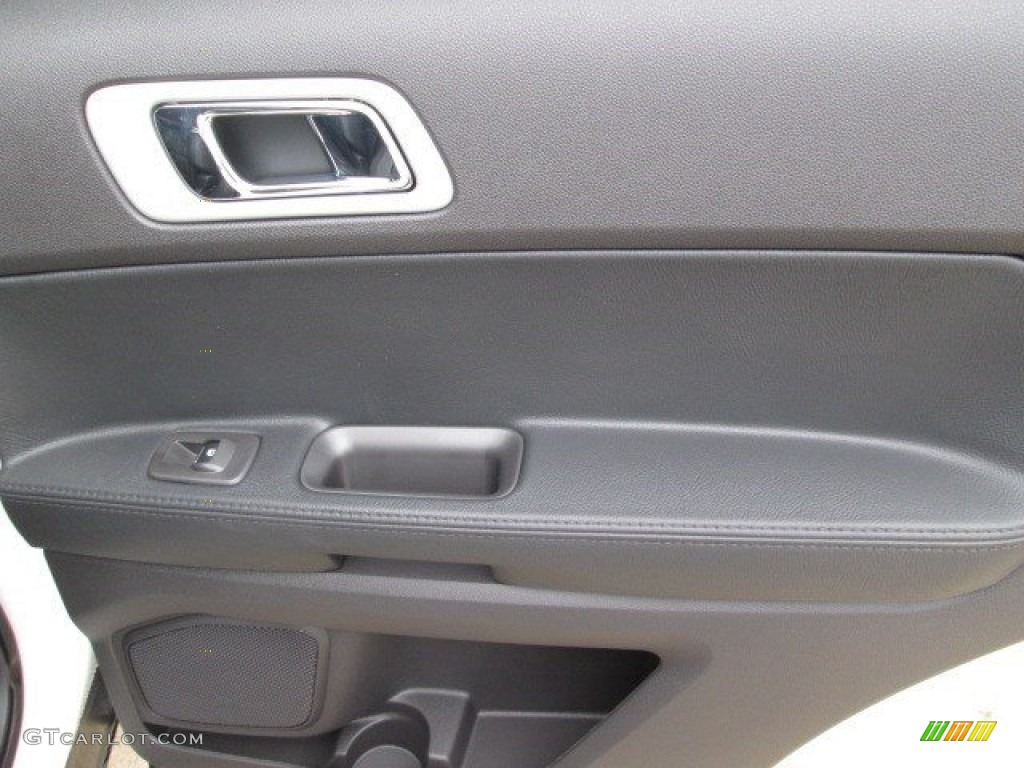 2015 Explorer Limited - White Platinum / Charcoal Black photo #25