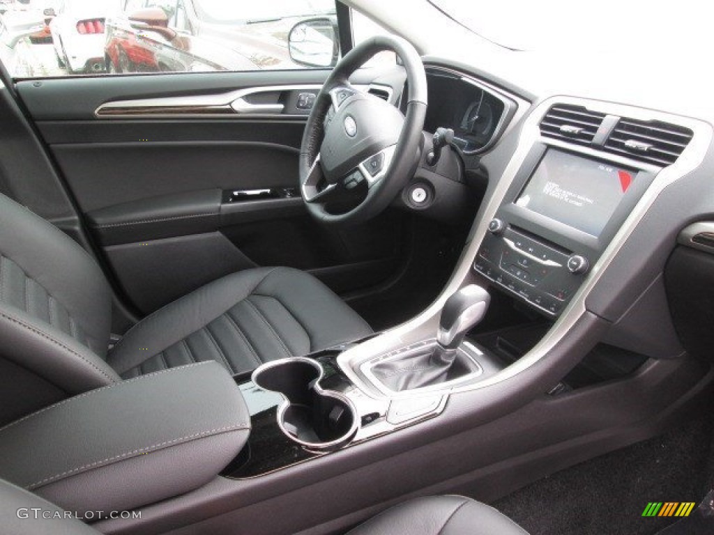 2015 Fusion SE - Ingot Silver Metallic / Charcoal Black photo #12