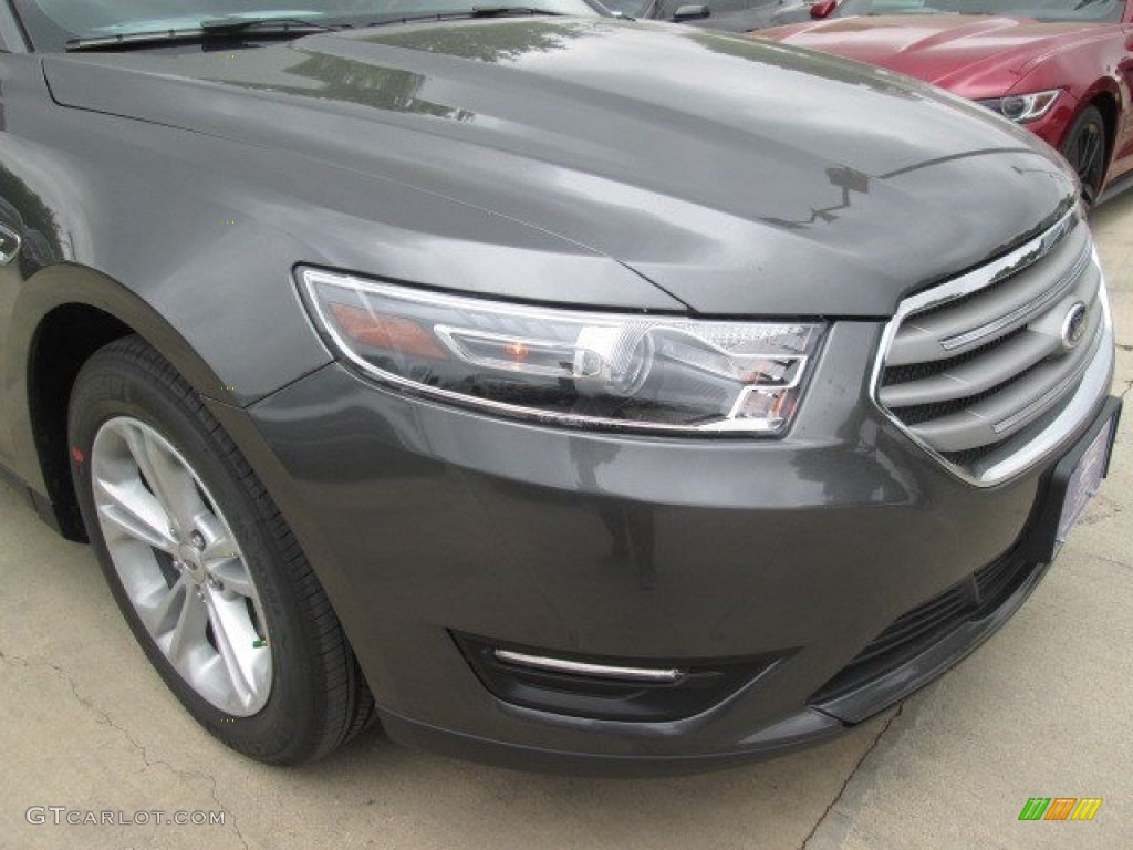 2015 Taurus SEL - Magnetic Metallic / Charcoal Black photo #2