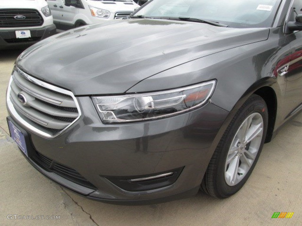 2015 Taurus SEL - Magnetic Metallic / Charcoal Black photo #7