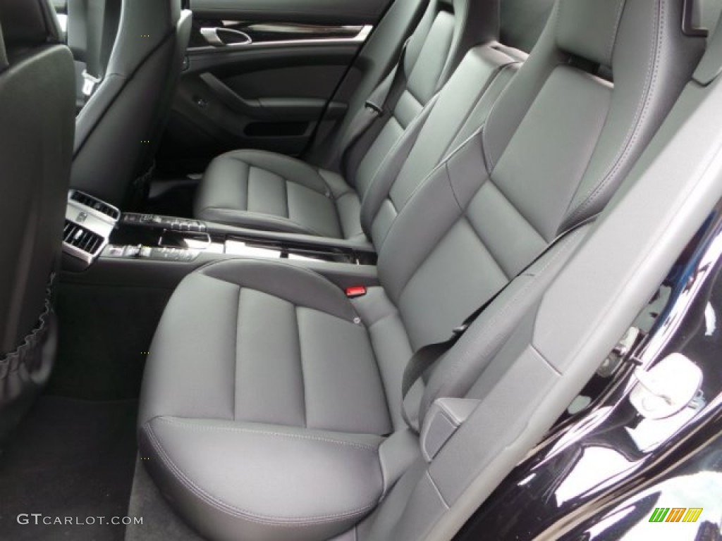 2015 Porsche Panamera 4S Rear Seat Photos