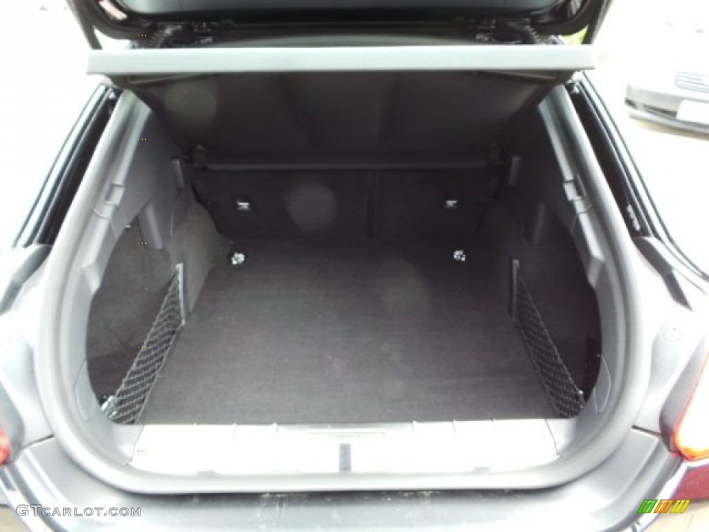 2015 Porsche Panamera 4S Trunk Photo #102941879