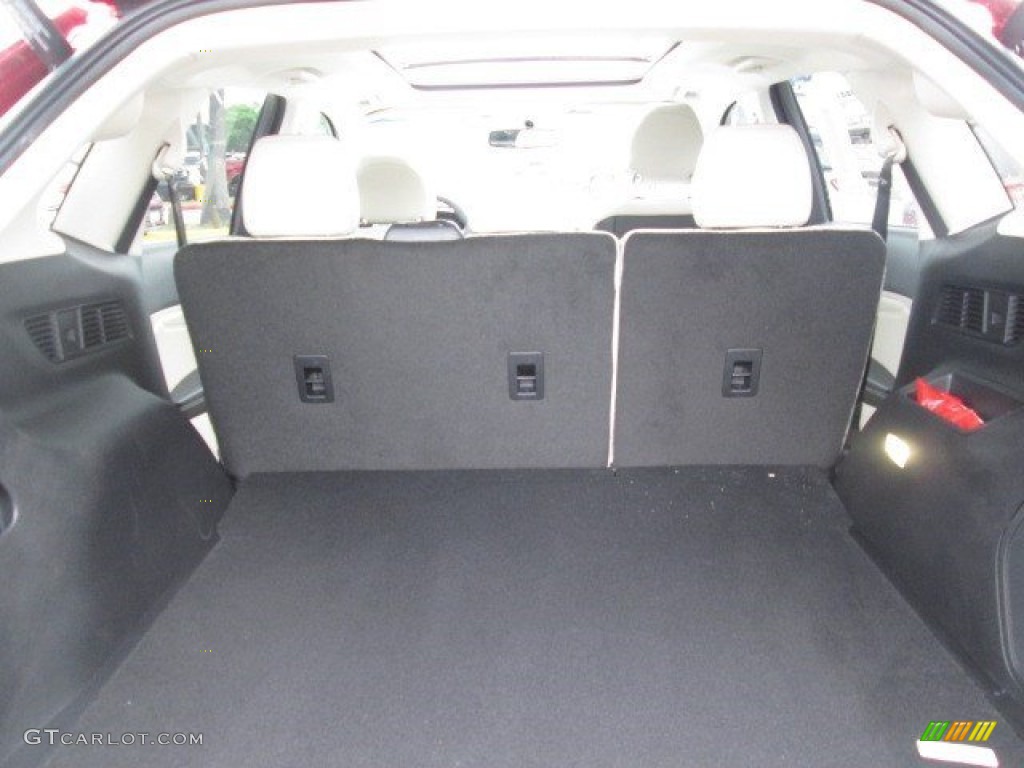 2015 Ford Edge Titanium Trunk Photo #102942176