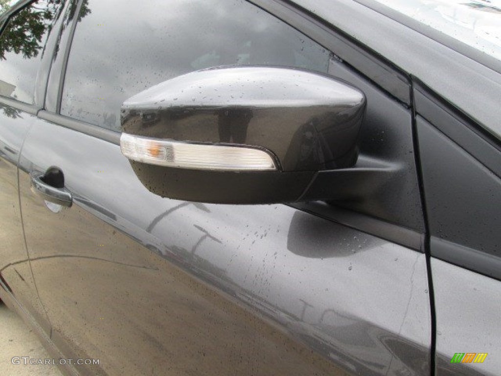 2015 Focus ST Hatchback - Magnetic Metallic / ST Charcoal Black Recaro Sport Seats photo #4