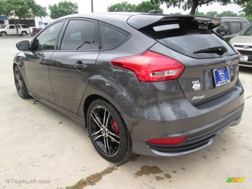 2015 Focus ST Hatchback - Magnetic Metallic / ST Charcoal Black Recaro Sport Seats photo #9