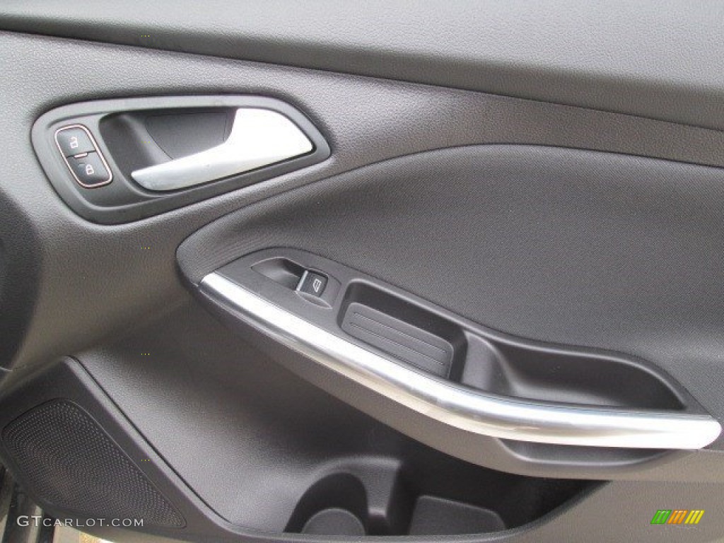 2015 Focus ST Hatchback - Magnetic Metallic / ST Charcoal Black Recaro Sport Seats photo #29