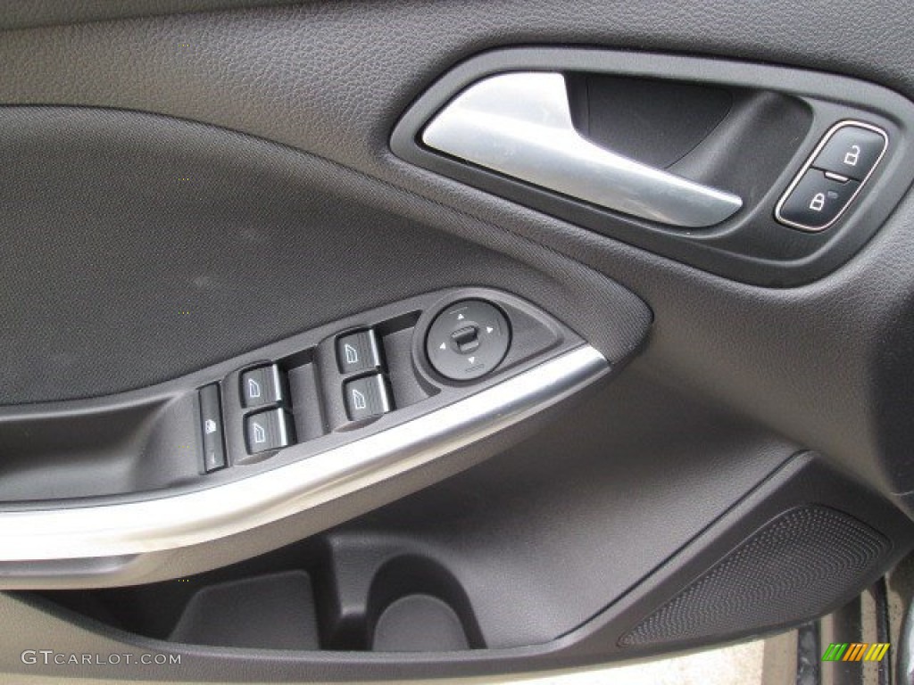 2015 Focus ST Hatchback - Magnetic Metallic / ST Charcoal Black Recaro Sport Seats photo #30