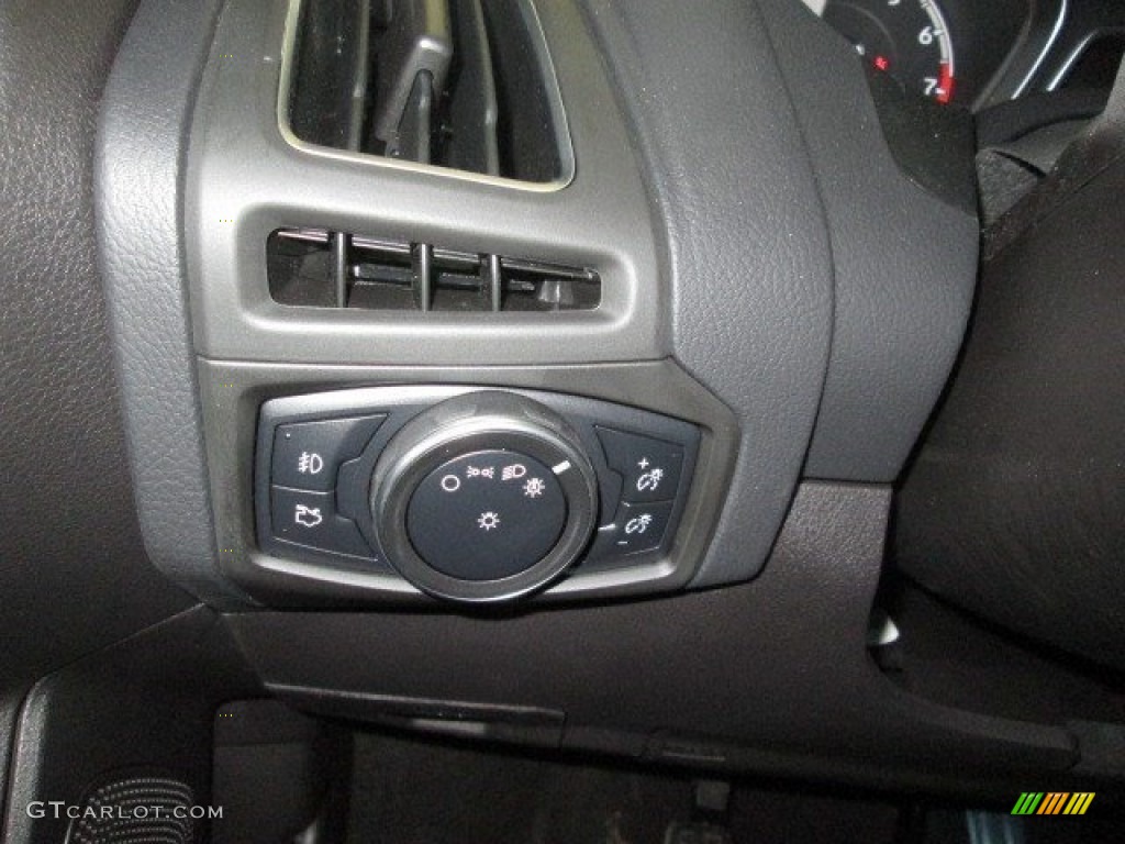 2015 Focus ST Hatchback - Magnetic Metallic / ST Charcoal Black Recaro Sport Seats photo #44
