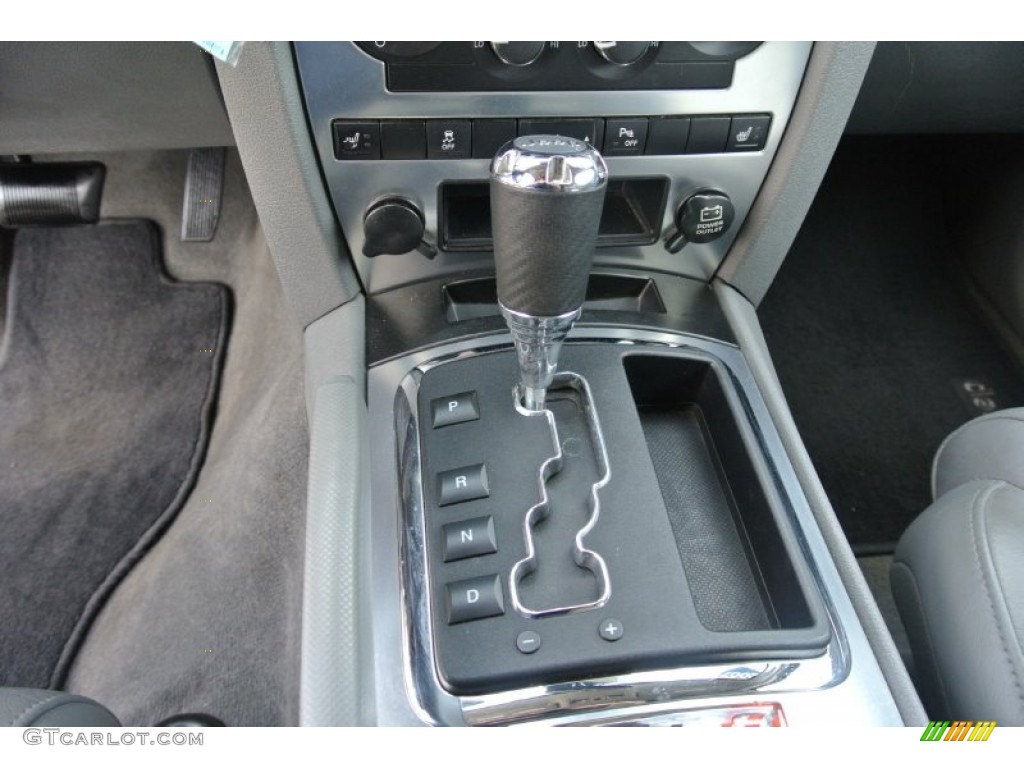 2007 Jeep Grand Cherokee SRT8 4x4 Transmission Photos