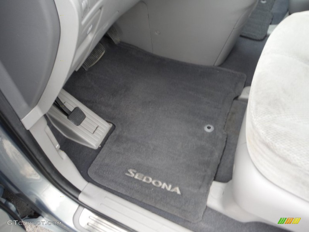 2008 Sedona EX - Olive Gray Metallic / Gray photo #16
