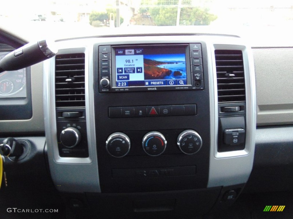 2011 Ram 1500 SLT Crew Cab 4x4 - Flame Red / Dark Slate Gray/Medium Graystone photo #22