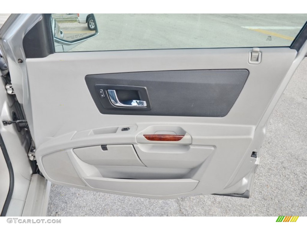 2005 SRX V6 - Light Platinum / Light Gray photo #23