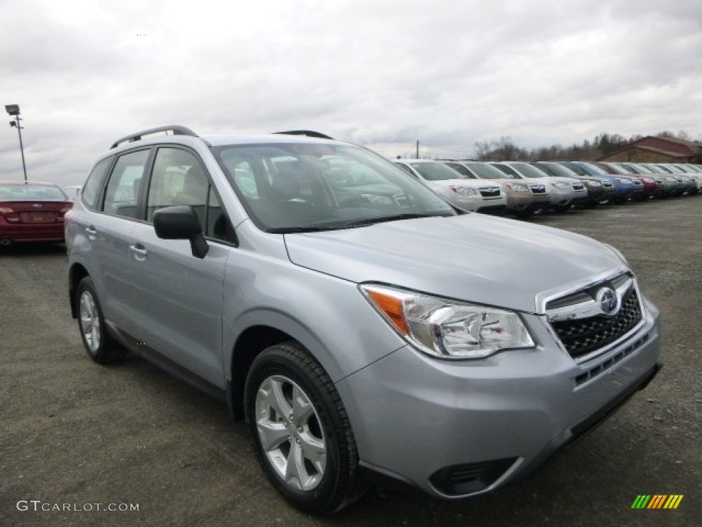 2015 Forester 2.5i - Ice Silver Metallic / Gray photo #1