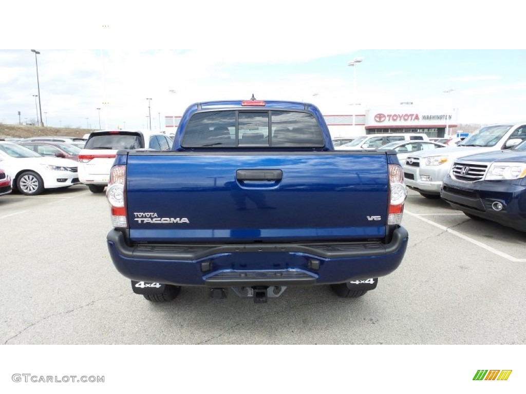 2015 Tacoma V6 Double Cab 4x4 - Blue Ribbon Metallic / Graphite photo #5