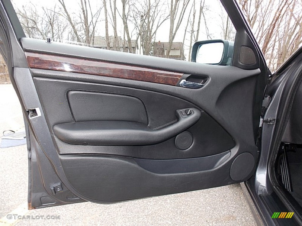 2002 BMW 3 Series 325xi Sedan Grey Door Panel Photo #102957396