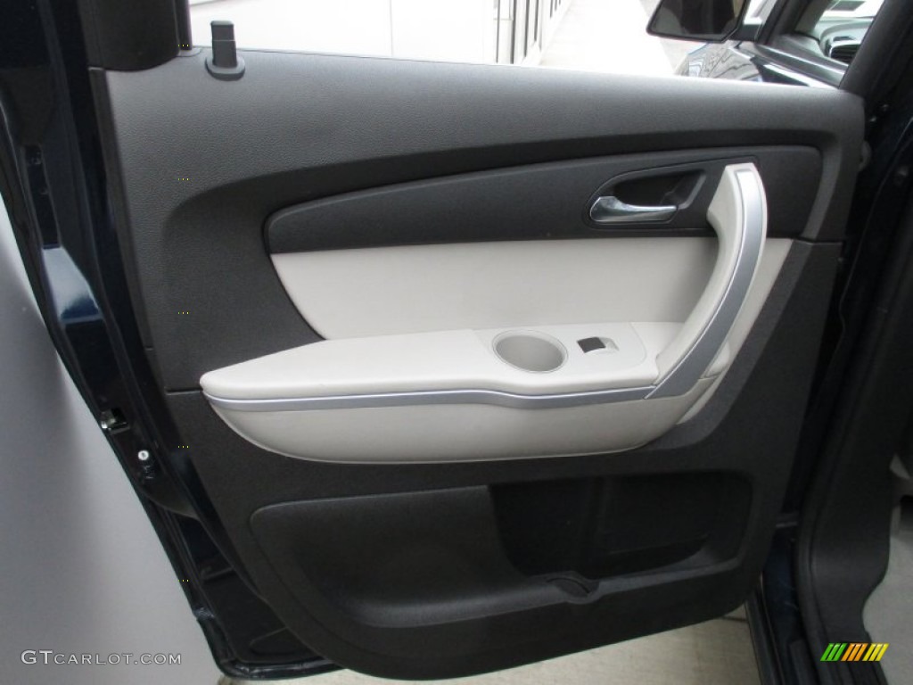 2011 GMC Acadia SLE AWD Door Panel Photos