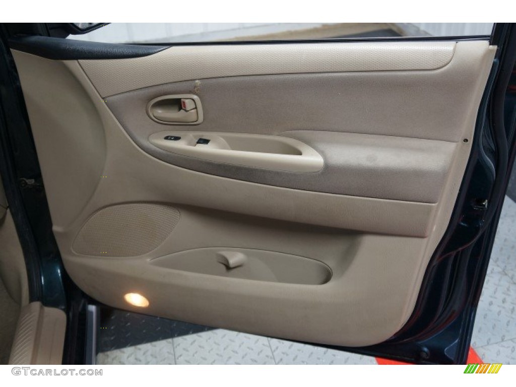2006 Mazda MPV LX Door Panel Photos